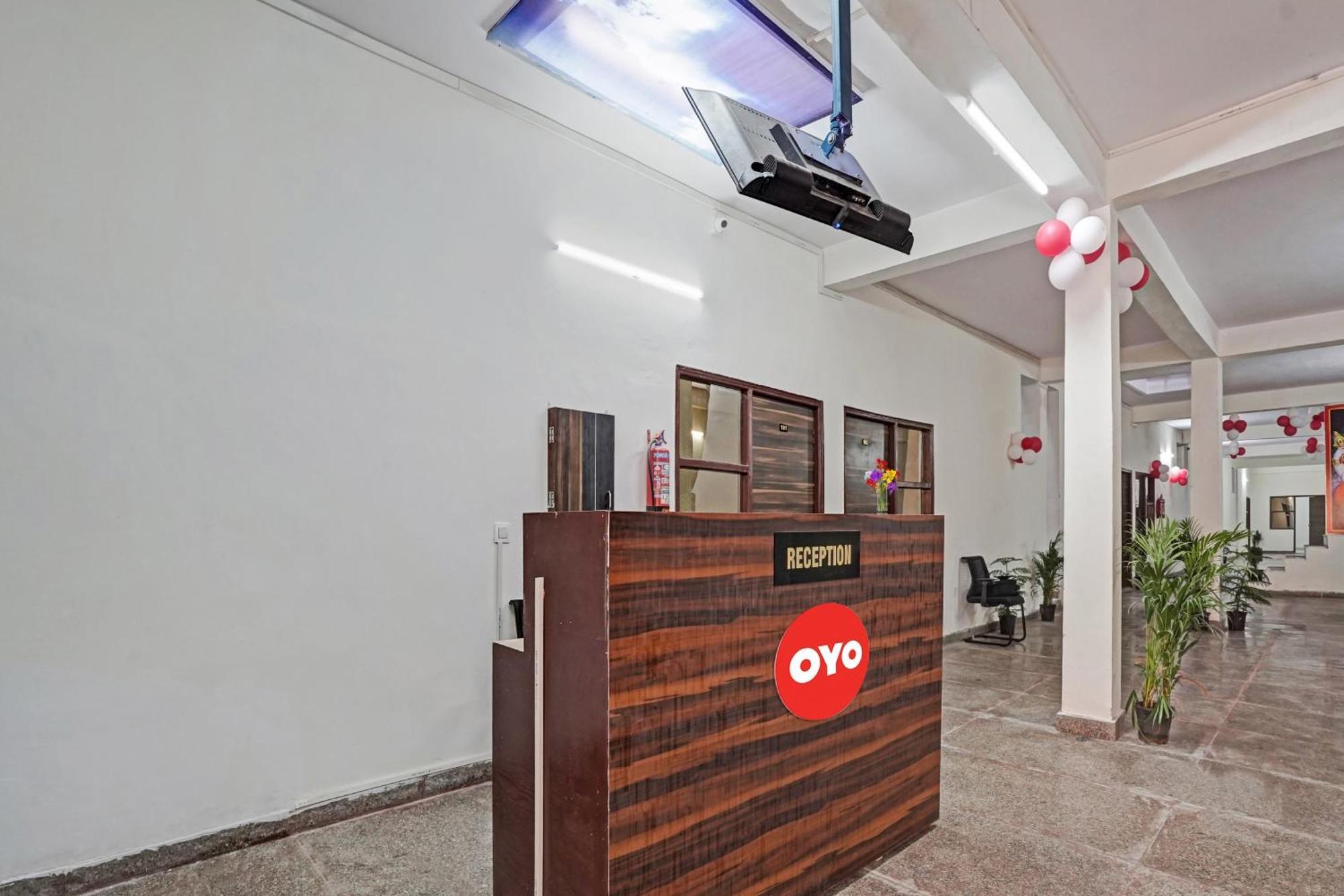 Hotel O Avs Hotel & Restaurant Noida Zewnętrze zdjęcie
